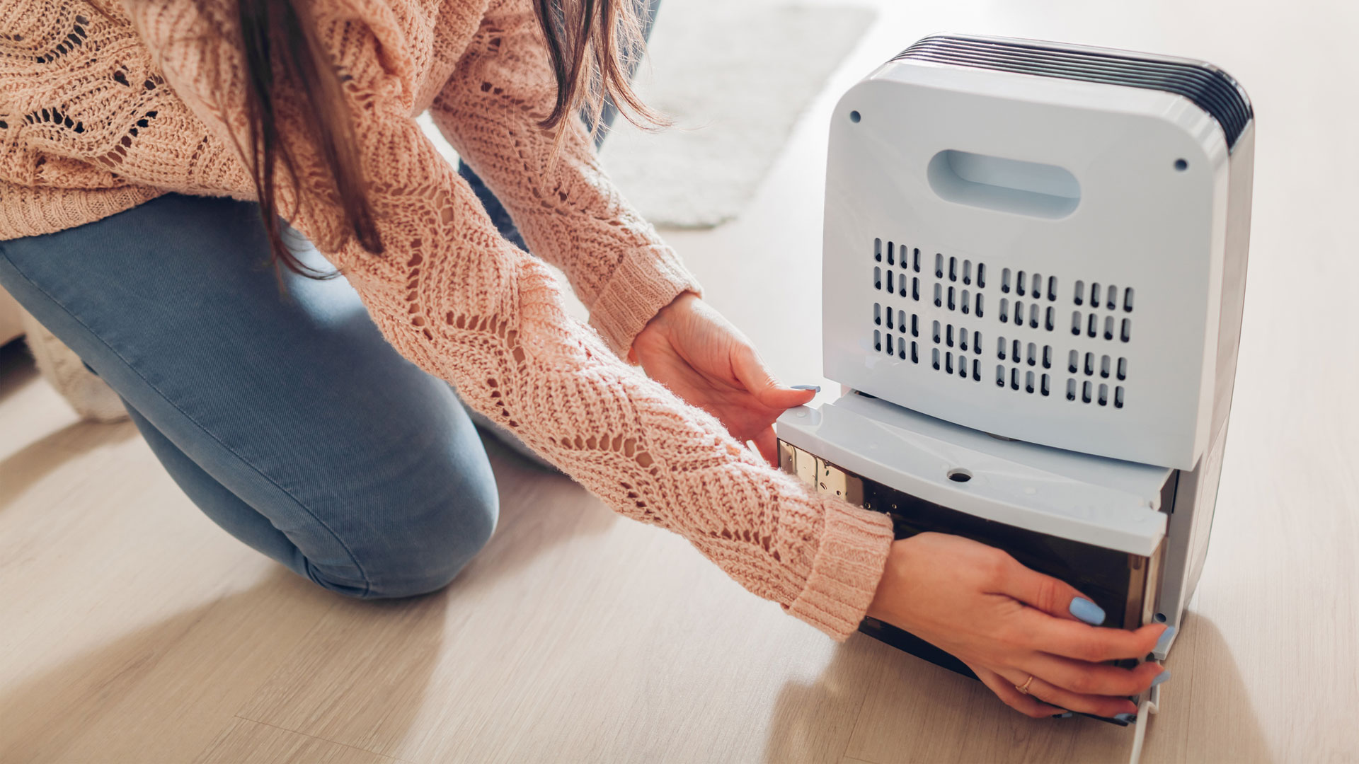 What Are the Benefits of Buying a Dehumidifier